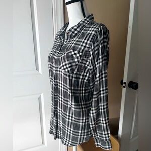 Christopher & Banks long sleeve blouse shirt M Medium